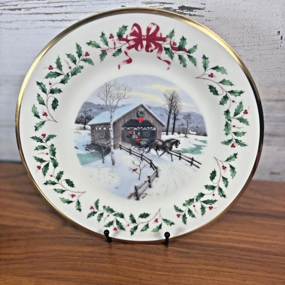 Lenox The Annual Holiday Porcelain Collector Plate With Box 10.5